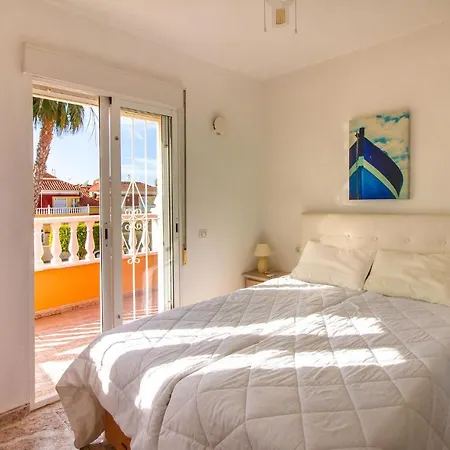 Сasa de vacaciones Stunning In With Wifi Torrevieja