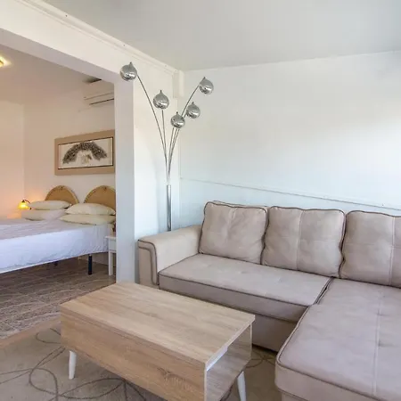 Stunning In With Wifi